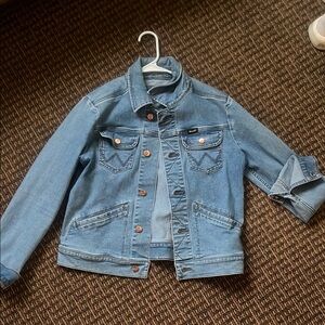 Wrangler Blue Jean Jacket Classic Denim Style